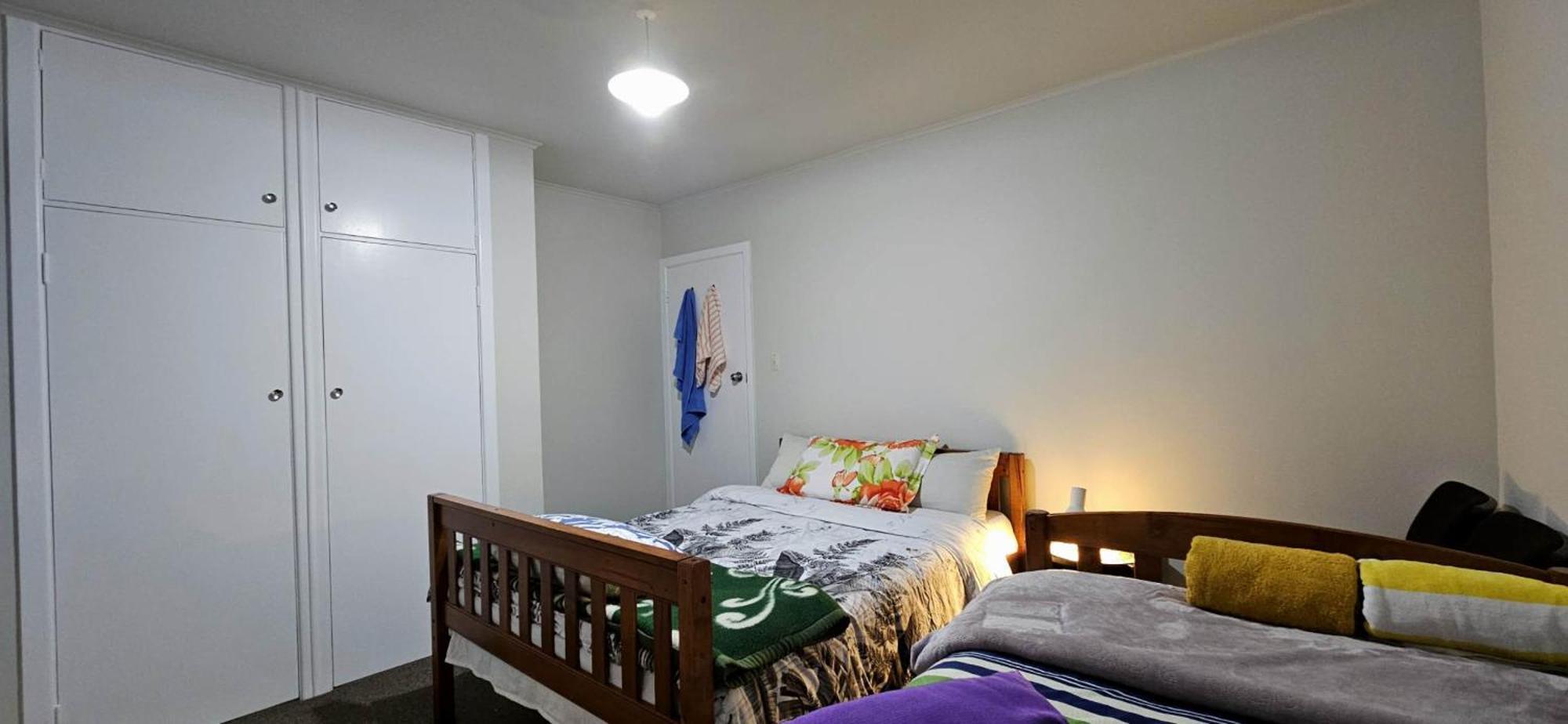 Bridge & Birds Bed & Breakfast Уелингтън Екстериор снимка